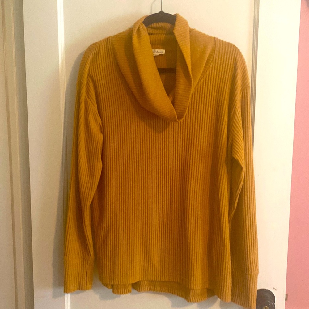 Butterscotch, size L, ribbed tunic. Jane and Delancy
